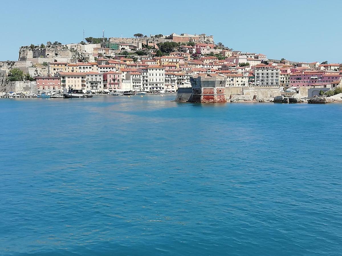 La Terrazza Al Forte Portoferraio Exterior foto